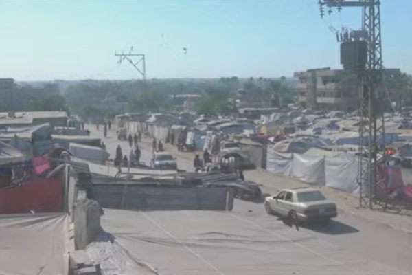 İsrail’in çadırlara düzenlediği hava saldırılarında 5 kişi öldü