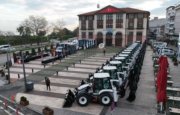 Büyükşehir’in hizmet filosu 340 araca ulaştı
