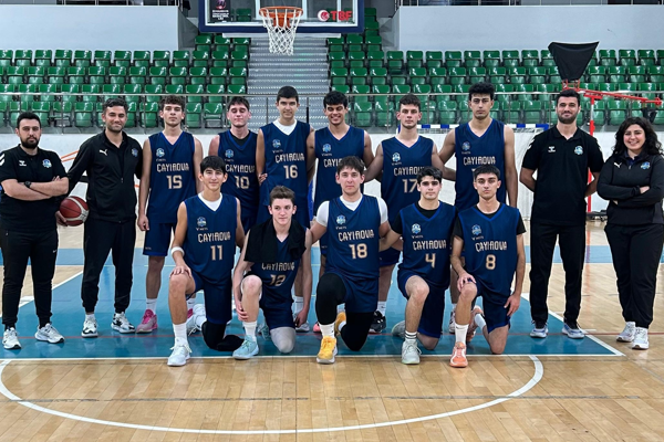 Çayırova  U-18 Basketbol Takımı, namağlup grup lideri oldu