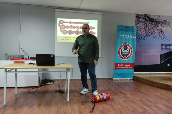 Orhangazi’de personele yönelik yangın söndürme eğitimi