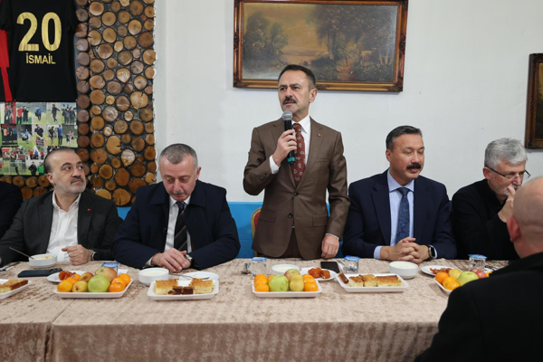 Vali Aktaş, Gölcük Hamidiye Kestane Festivali’ne katıldı