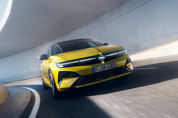 Yeni Opel Astra tanıtıldı