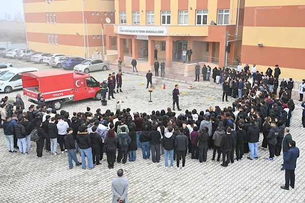 Isparta’da öğrencilere yönelik yangın eğitimi ve tatbikatı