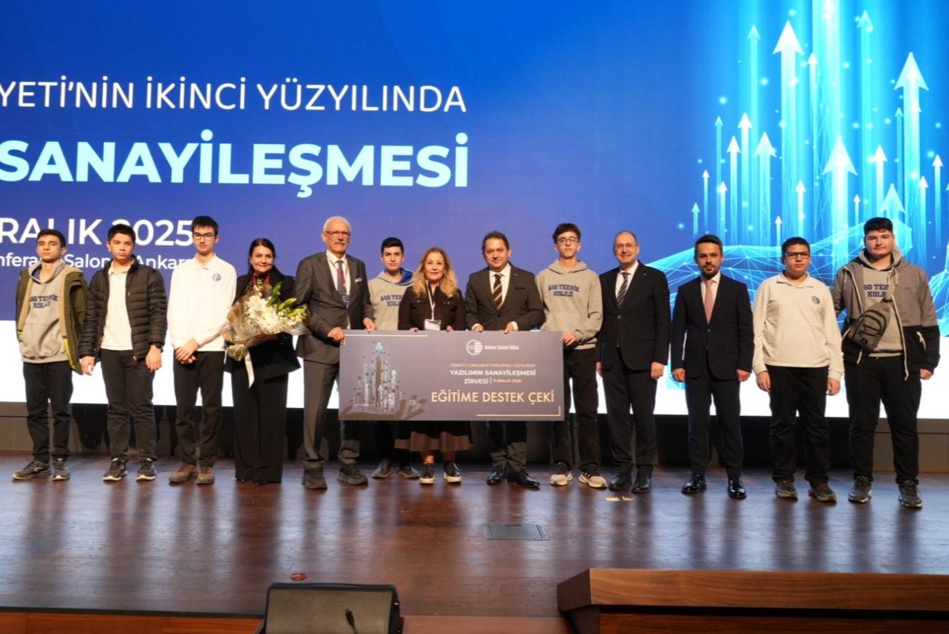 ASO’nun “Yazılımın Sanayileşmesi Zirvesi” Yoğun Katılımla Gerçekleşti: Zirve Gelirleri ASO Eğitim Vakfı’na Bağışlandı