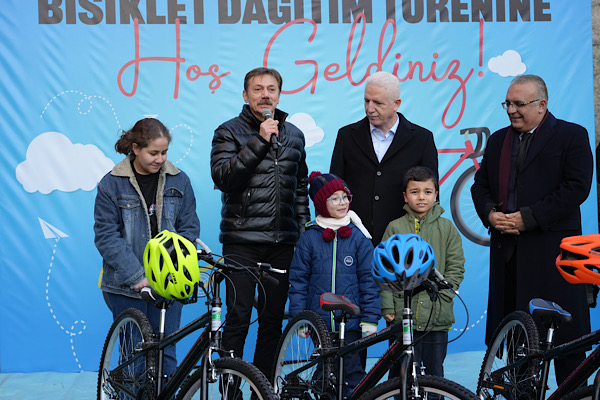 Bahçelievler’de Bisiklet Dağıtım Töreni düzenlendi