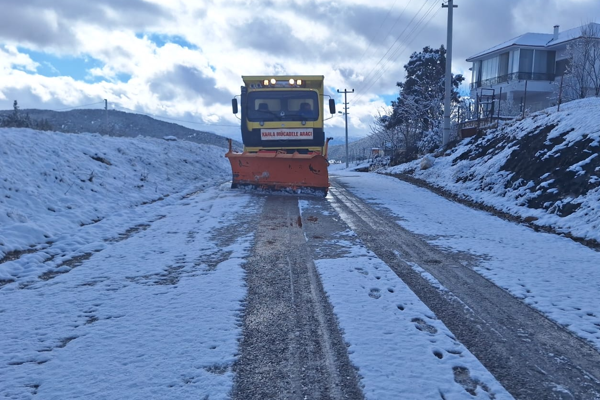 Muğla’da karla mücadele çalışmaları sürüyor