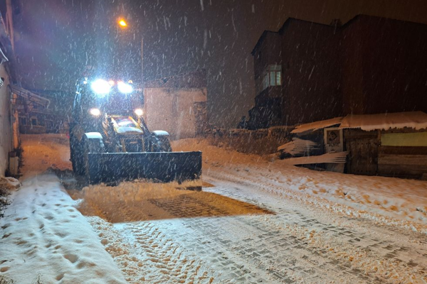 Bayburt’ta karla mücadele çalışmaları