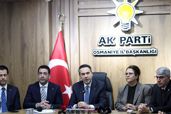 Bakan Bayraktar, AK Parti Osmaniye İl Başkanlığı’nı ziyaret etti