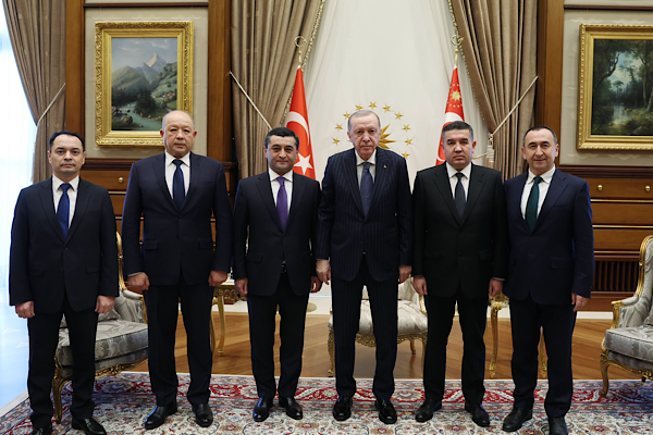 Cumhurbaşkanı Erdoğan, Özbekistan heyetini kabul etti