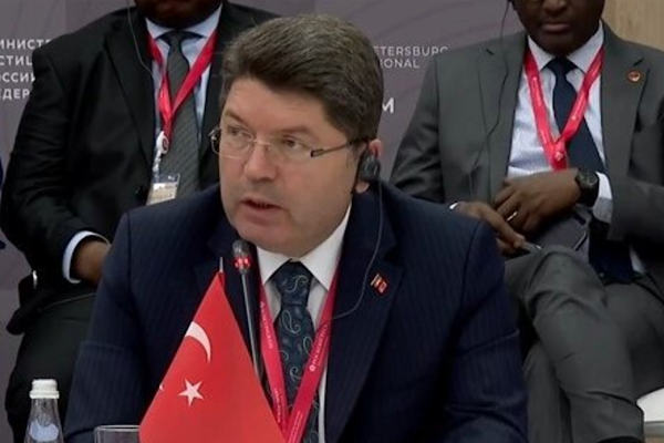 Bakan Tunç,  İpek, Bağcı ve Heybet ile bir araya geldi