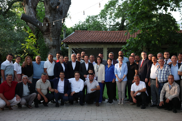 Aras: Muhtarlarımız yerel yönetimlerin en önemli paydaşlarıdır