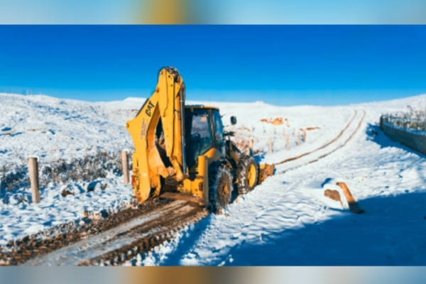 Batman’da yoğun kar yağışına karşı mücadele devam ediyor