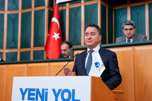 Babacan: Türkiye fakirliğe, adaletsizliğe teslim olacak bir ülke değildir