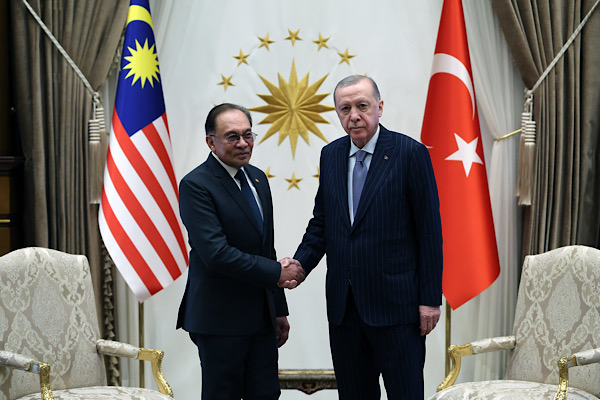 Cumhurbaşkanı Erdoğan, Malezya Başbakanı İbrahim’i karşıladı