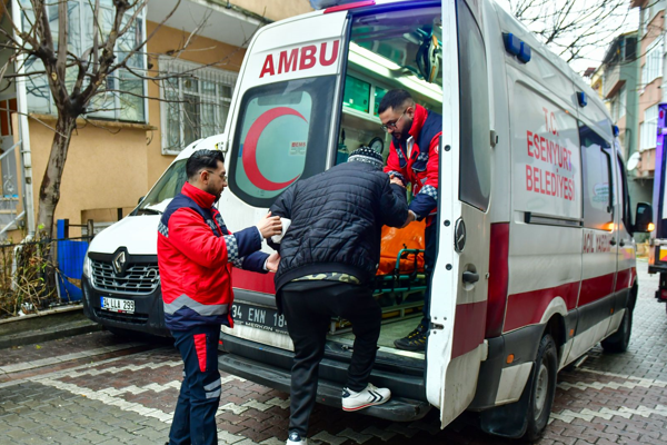 Esenyurt’ta ambulansla hasta nakil hizmeti sürüyor