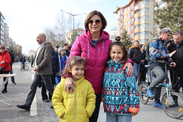 Başkan Ünlüce: Eskişehir’e nefes aldırmaya devam edeceğiz