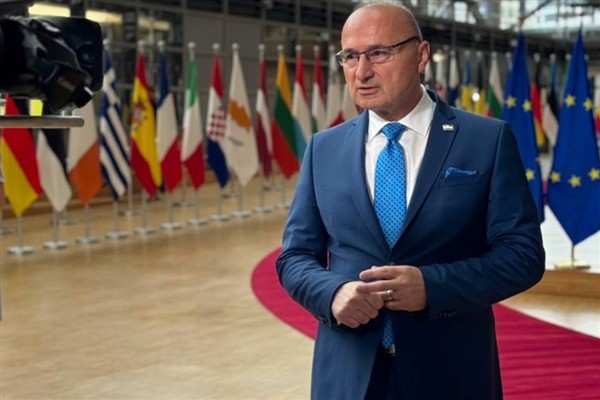 Hırvatistan Dışişleri Bakanı Radman, Dragan Covic ile görüştü