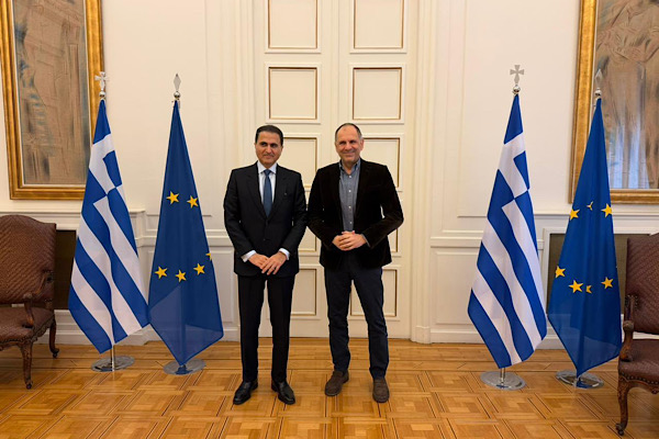 Yunanistan Dışişleri Bakanı Gerapetritis, Al Mansouri ile görüştü