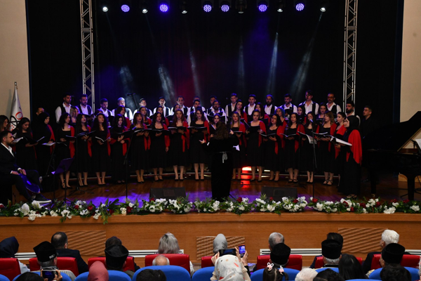 Osmaniye Belediyesi Çok Sesli Korosu’ndan “Kurtuluş” konseri