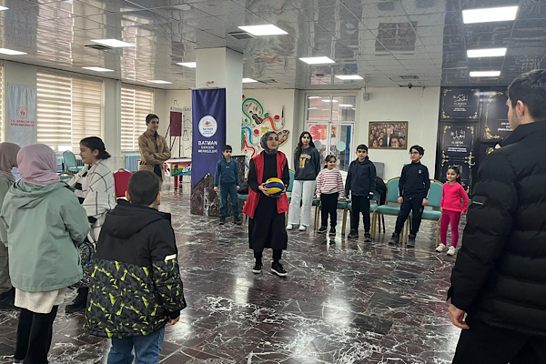 Petrolkent Gençlik Merkezi’nde Kış Kulübü başladı