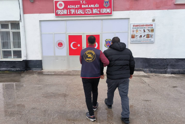 Kırşehir’de 4 yıl 2 ay hapis cezası bulunan şahıs yakalandı