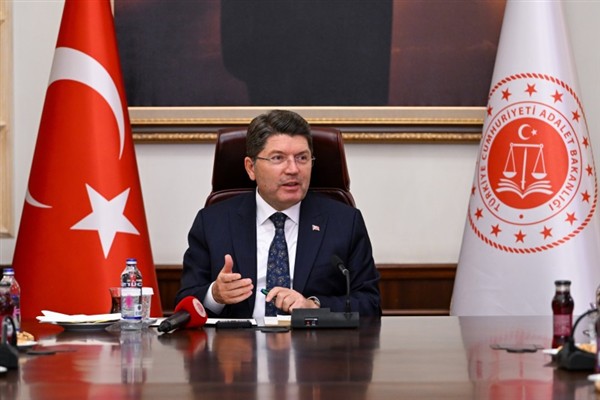 Tunç: Bizim siyasetimizin merkezinde insan vardır