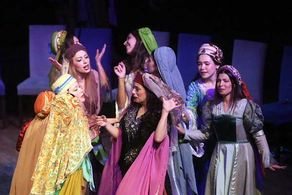 Sadri Alışık Konservatuvarı mezunları “7 Kocalı Hürmüz” ile sahneye çıktı