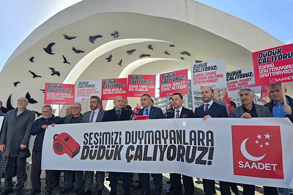 Saadet Partisi, 6 Şubat depremleri sebebiyle basın açıklaması gerçekleştirdi