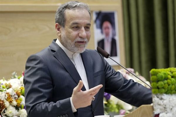 Araghchi ve Lavrov telefonda görüştü