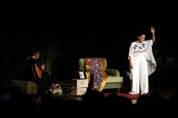 “Ama Değil Rağmen” oyunu izleyiciyle buluştu