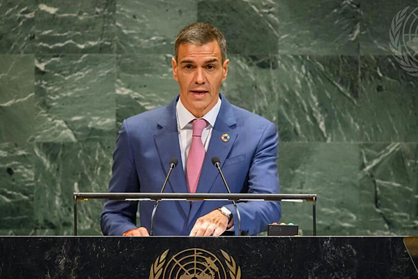 Sanchez, uluslararası üniversitelerle kamu yönetimini görüştü