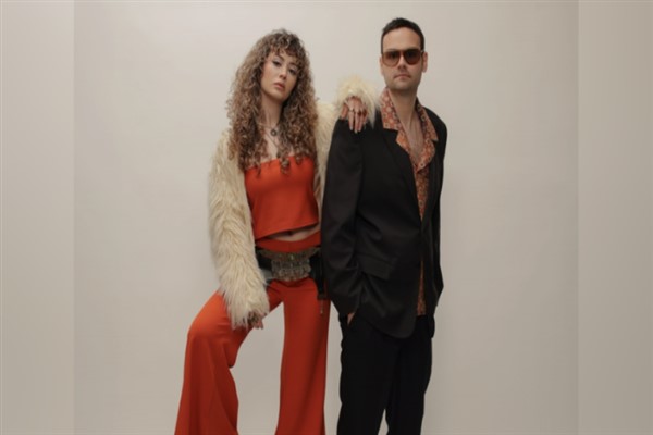 Faruk Sabancı ve Sena Şener ‘Gurbet’te buluştu