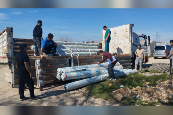 Büyükşehirden üreticiye sera naylonu desteği