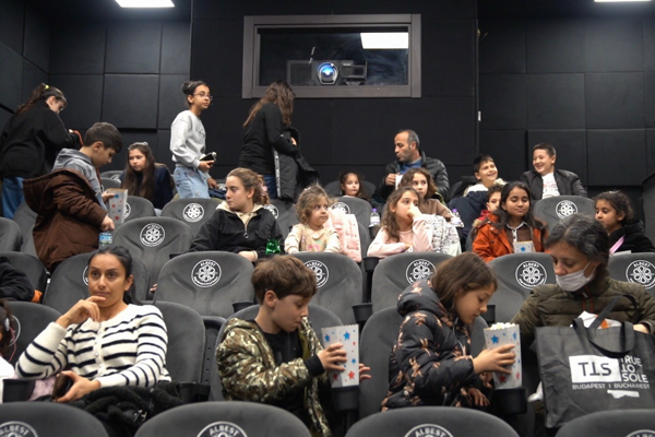 Aliağa’da 15 bin 292 çocuk sinemayla buluştu