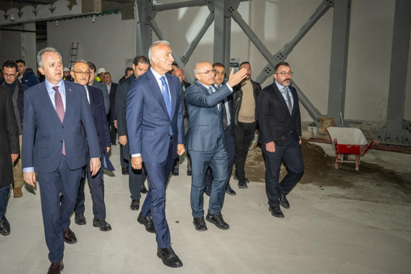 Bakan Ersoy’dan Başkan Er’e ziyaret