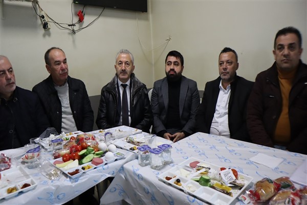 İzmit Belediyesi, Durhasan’da kırsal mahalle muhtarlarıyla bir araya geldi