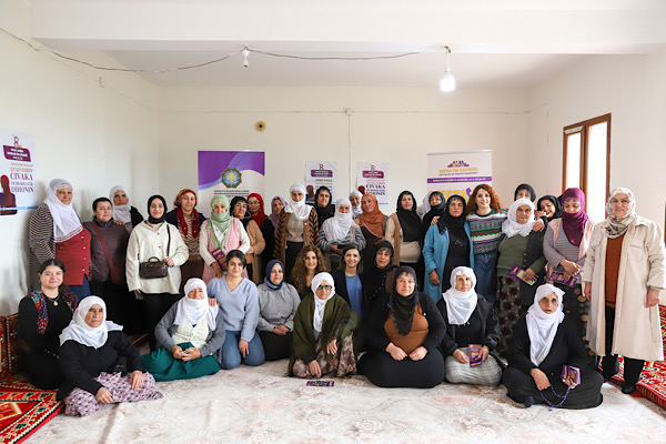 Diyarbakır Hazro’da kadın buluşması düzenlendi