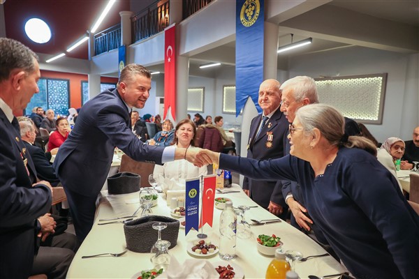 Buca’da şehit aileleri ve gazilere vefa iftarı