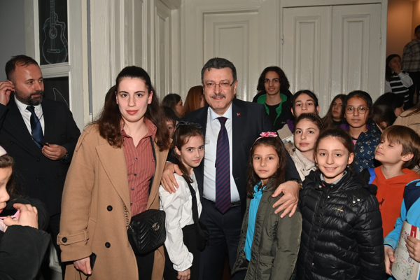 Trabzon’da öğrenciler için ulaşımda indirim uygulaması başladı