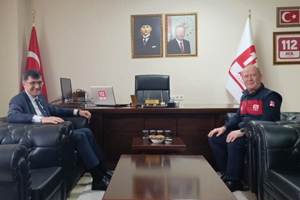 Başkan Kahveci’den Kütahya 112 Acil Çağrı Merkezi’ne ziyaret