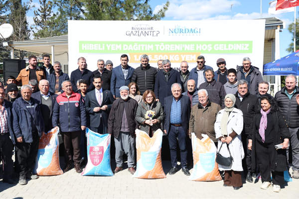 Büyükşehirden üreticilere yem desteği