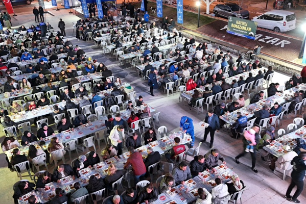 Çerçioğlu: Ramazan paylaşmaktır, aynı sofrada gönül biriktirmektir