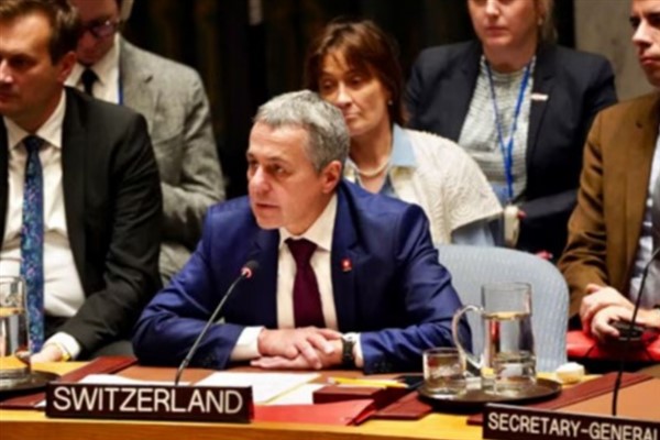 Cassis, Moldova Dışişleri Bakanı Popşoi’yi Bern’de ağırladı