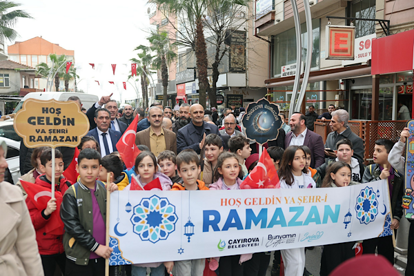 Çayırova’da Ramazan yürüyüşü düzenlendi