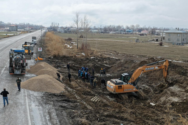 VASKİ, Edremit’teki su arızalarını giderdi