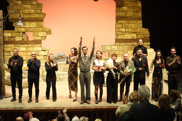 “Ay Tedirginliği” oyununun galası gerçekleşti