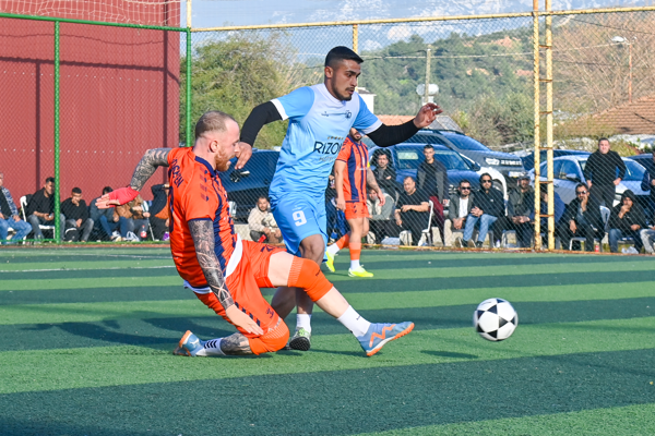 27. Geleneksel Halı Saha Futbol Turnuvası’nda madalyalar verildi