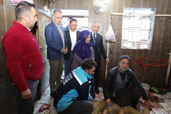 Eyyübiye’de  Ramazan’da yetim ve ihtiyaç sahiplerine destek