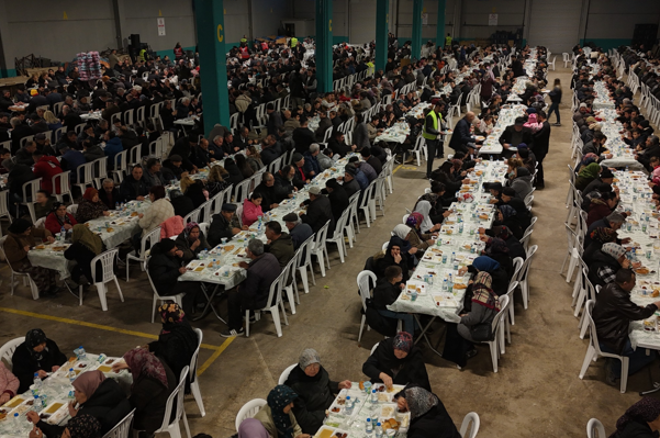 Eskişehirliler, Beylikova’daki iftar programında bir araya geldi