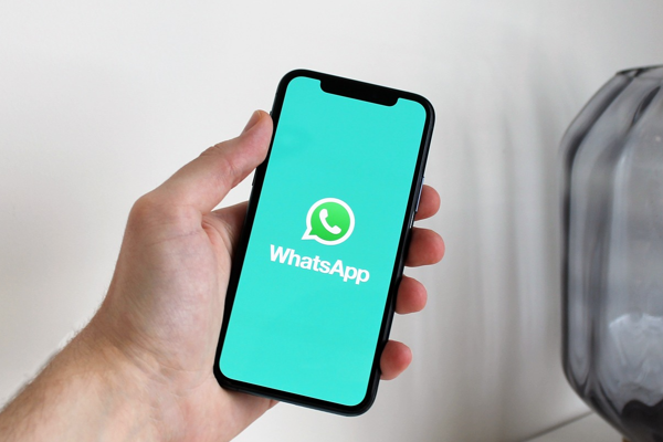 Rusya WhatsApp’ı engelledi